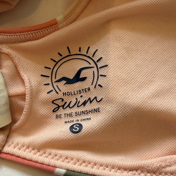 Hollister Striped Multicolor Bathing Suit Top - Picture 4 of 7